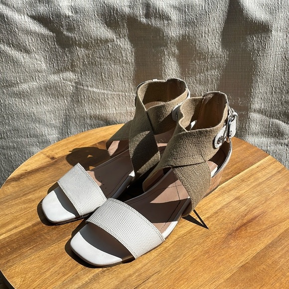 NYDJ Women’s Callie Wedge Sandal Size 8 - Picture 1 of 10